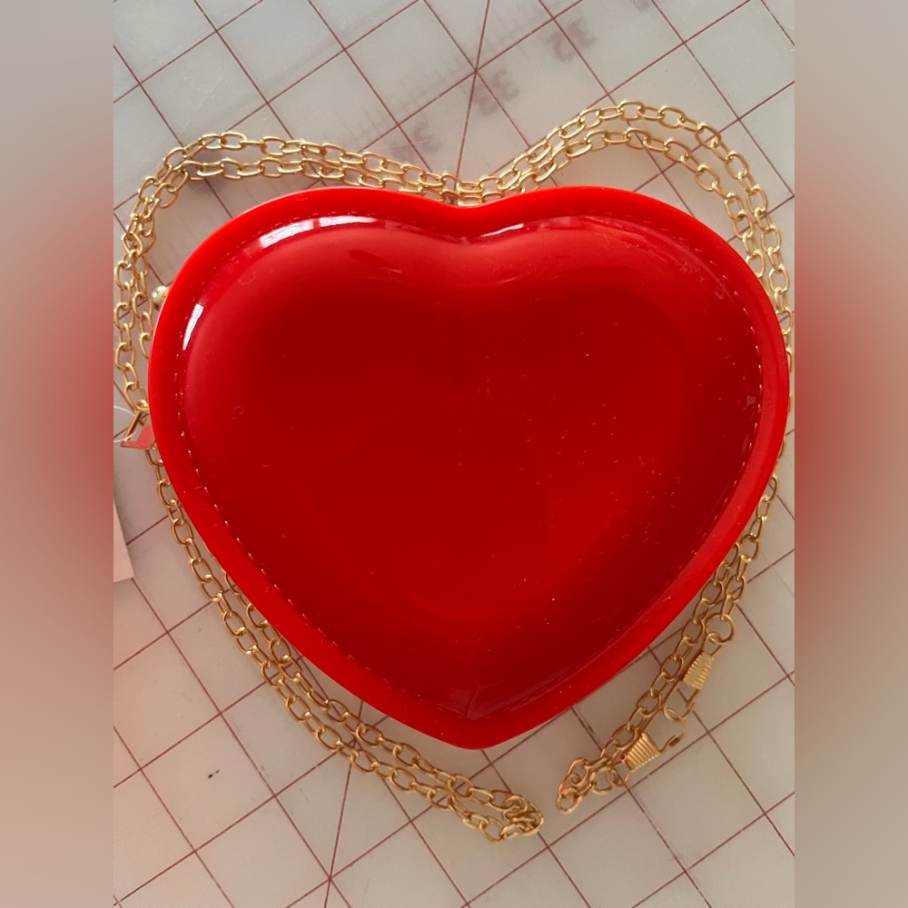 Heart-Shaped Red Mini Bag with Gold Chain & matching heart shaped glasses - Picture 2 of 4